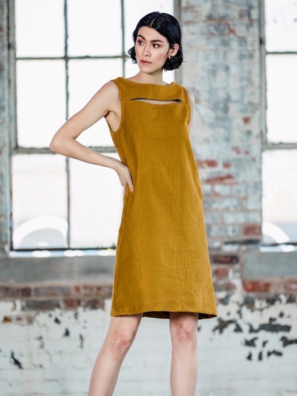 Melow Sz 10 Agave Mustard Yellow Cut Out Knee Length Cotton Dress